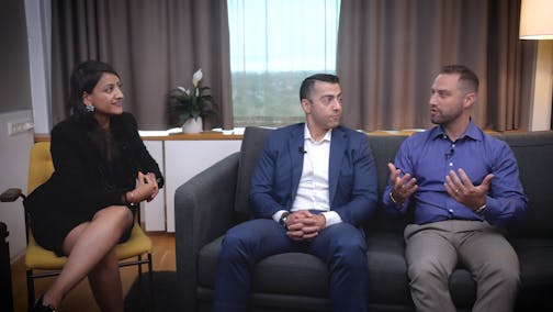 Real-World Treatment-Naïve Case: Bilateral Advanced DME Treated with Two Different Agents