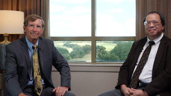 Questions Remain for Pneumatic Vitreolysis for VMT thumbnail