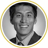 Raymond Zhou headshot
