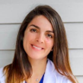 Valentina Lozano, MD headshot