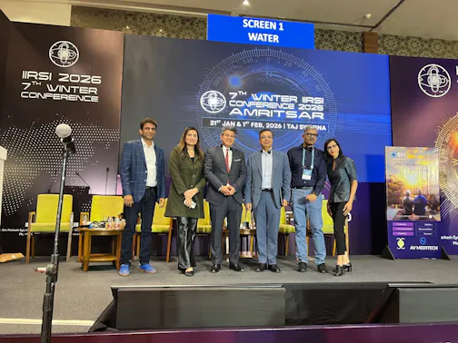 Sheraz Daya Awarded Prestigious IIRSI Gold Medal for Outstanding Contribution to Ophthalmology