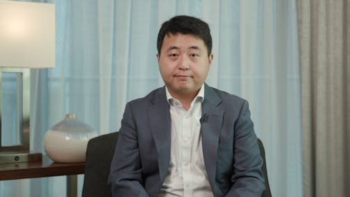 Choosing a Tamponade for RD Repair: Air or Gas?