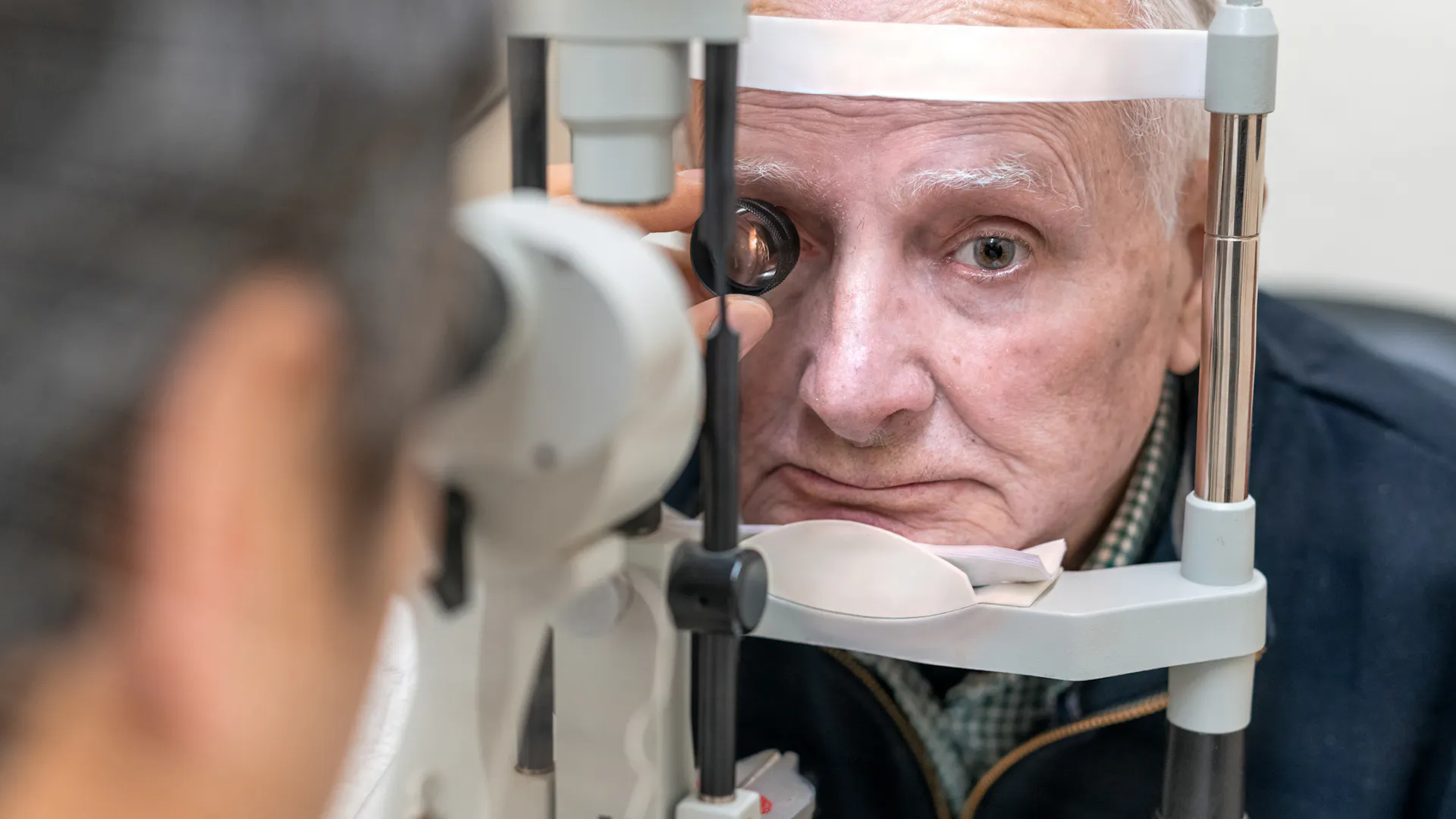 Study Reveals Cataract Surgery Associated with Lower Dementia Risk ...